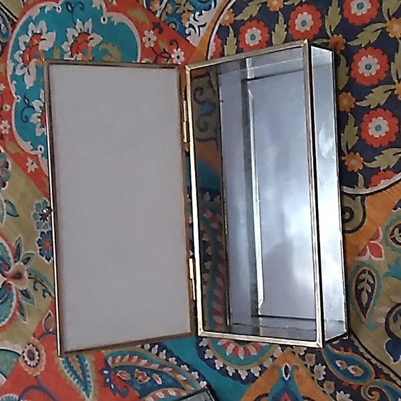 Jewelry crystal gold lining boxes - Picture 5 of 5